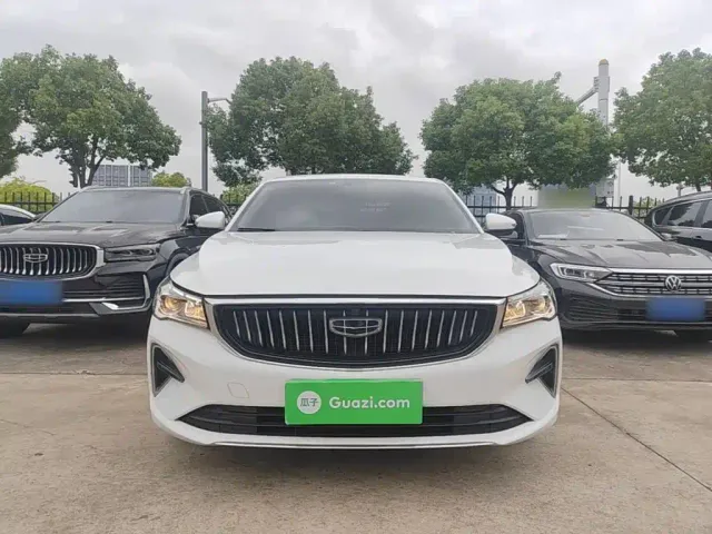 Geely Emgrand — Фото автомобиля 2