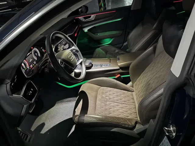 Audi A7L — Фото автомобиля 8