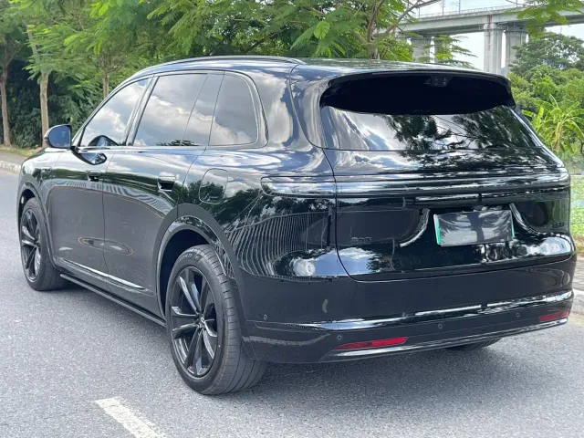 Aito M7 — Фото автомобиля 4