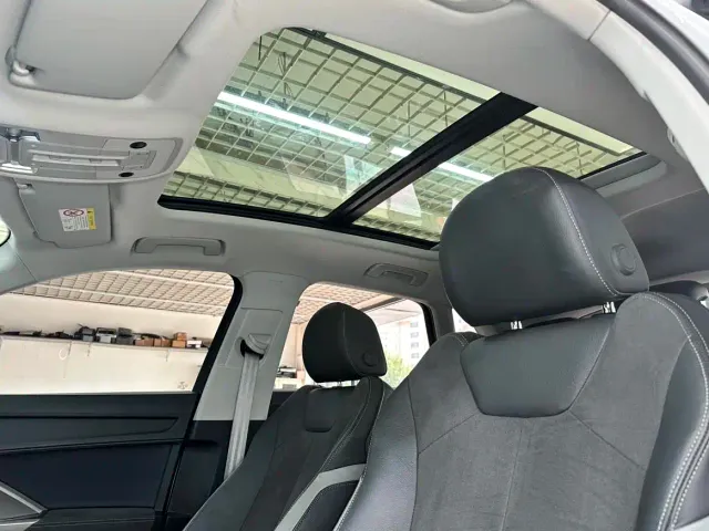 Audi Q3 — Фото автомобиля 12