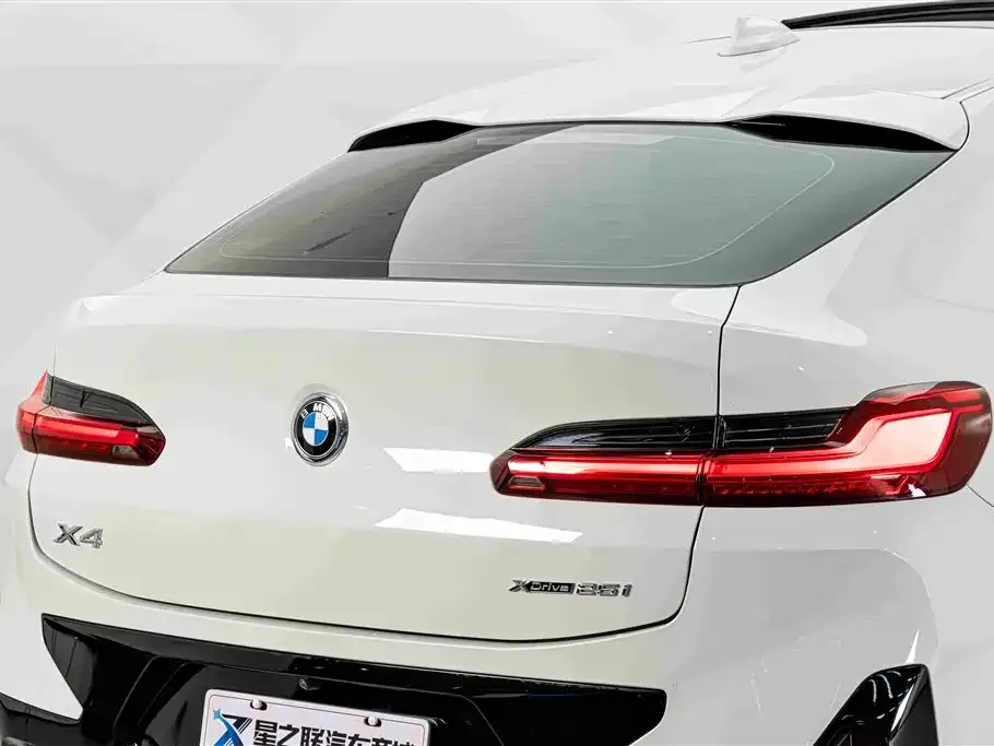 BMW BMW X4 2022 xDrive 25i M Sport Package — Фото автомобиля 8