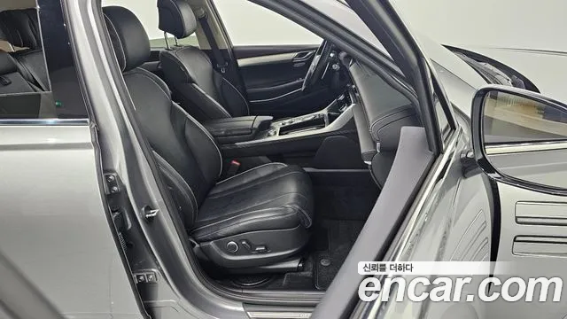 Genesis GV80 — Фото автомобиля 14