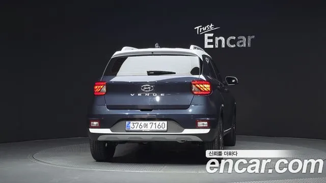 Hyundai Venue — Фото автомобиля 4