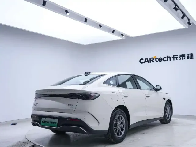 BYD Seal 06 — Фото автомобиля 18