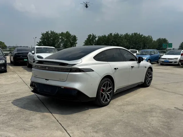 Dongfeng eπ 007 — Фото автомобиля 5