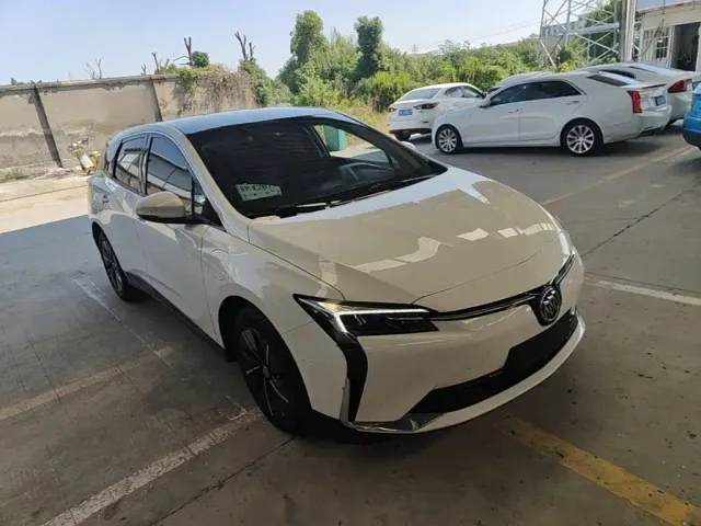 Buick Velite 6 — Фото автомобиля 3