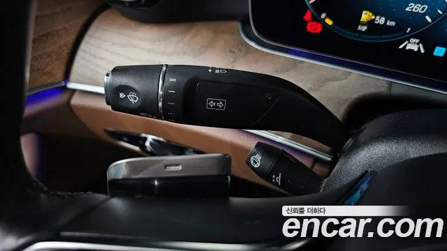 Mercedes-Benz E-Class — Фото автомобиля 25