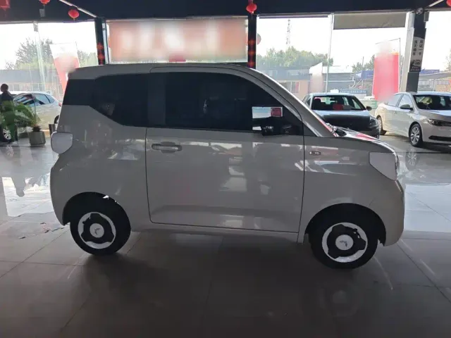 Wuling Hongguang Mini EV — Фото автомобиля 3