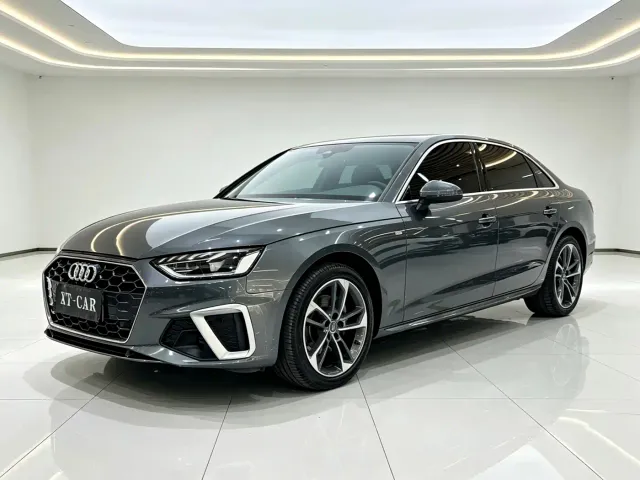 Фотография автомобиля — Audi A4L