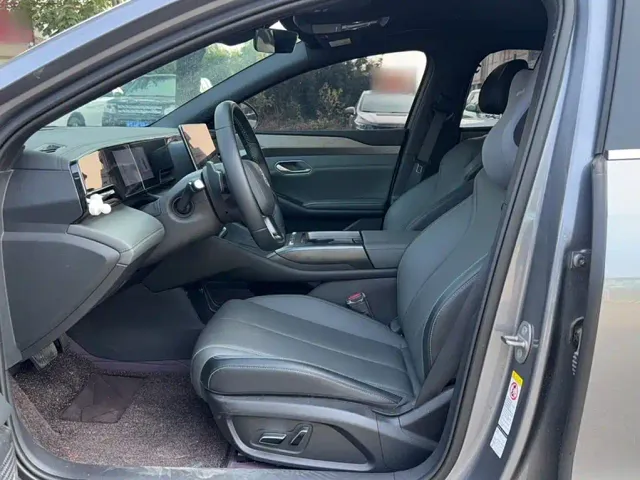 BYD Qin L — Фото автомобиля 8