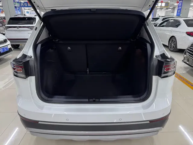 Volkswagen Tharu — Фото автомобиля 11