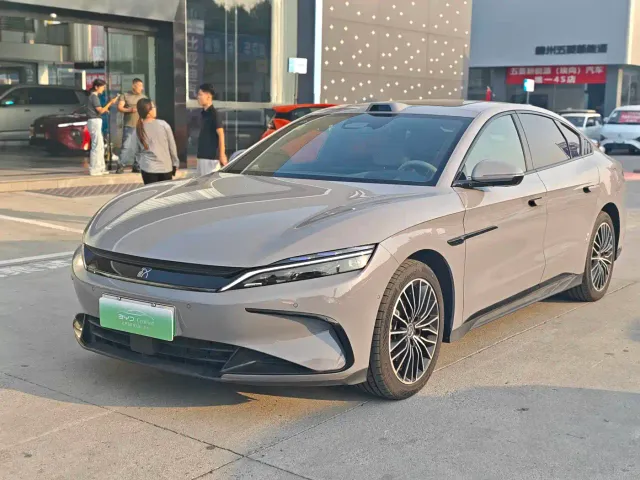 Фотография автомобиля — BYD Han
