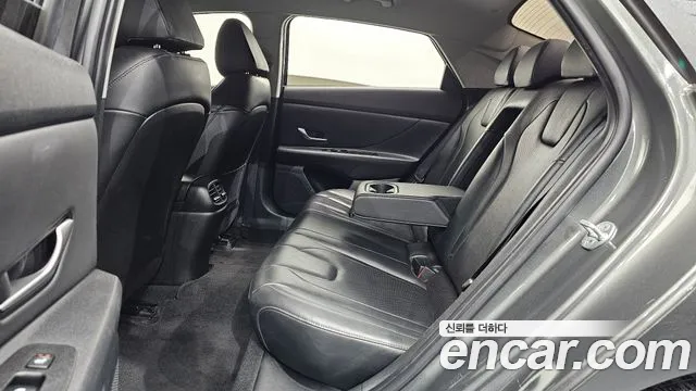 Hyundai Avante — Фото автомобиля 11