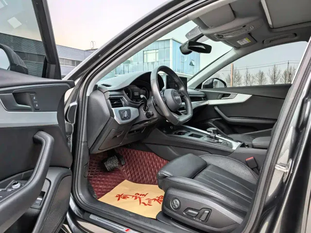 Audi A4L — Фото автомобиля 9