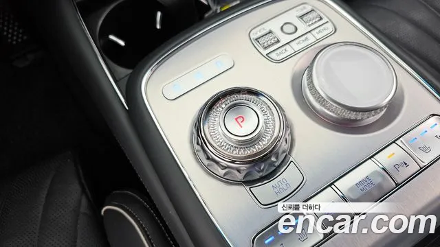 Genesis G90 — Фото автомобиля 9