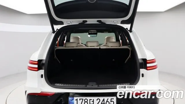 Genesis GV70 — Фото автомобиля 20