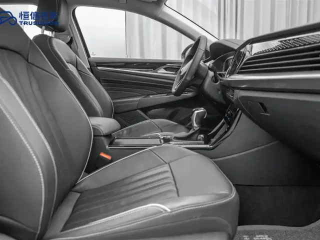 Volkswagen Passat — Фото автомобиля 15