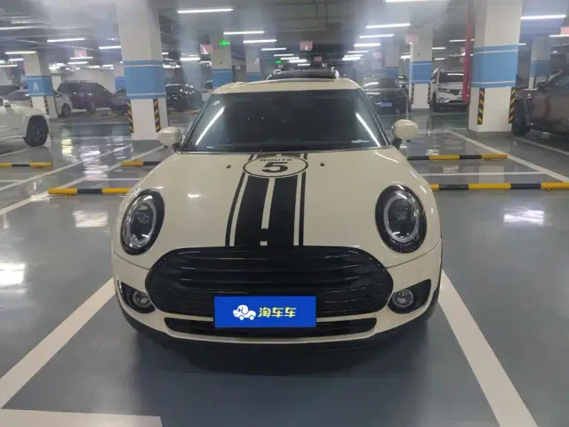 MINI Clubman — Фото автомобиля 2
