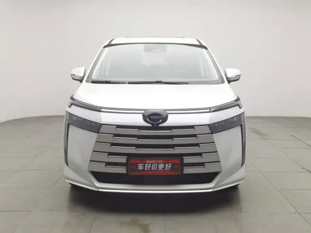 GAC Trumpchi E8 — Фото автомобиля 3