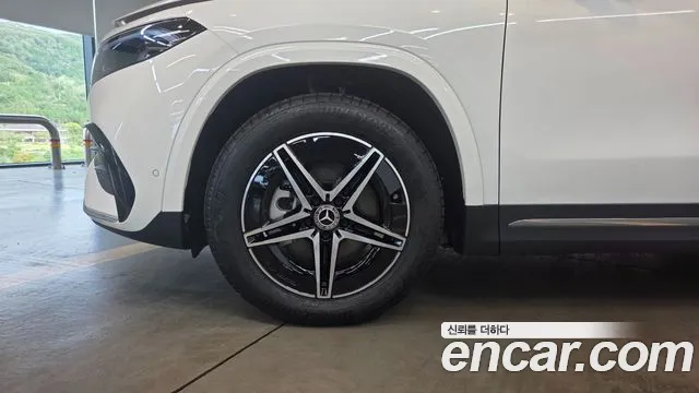 Mercedes-Benz EQA — Фото автомобиля 5