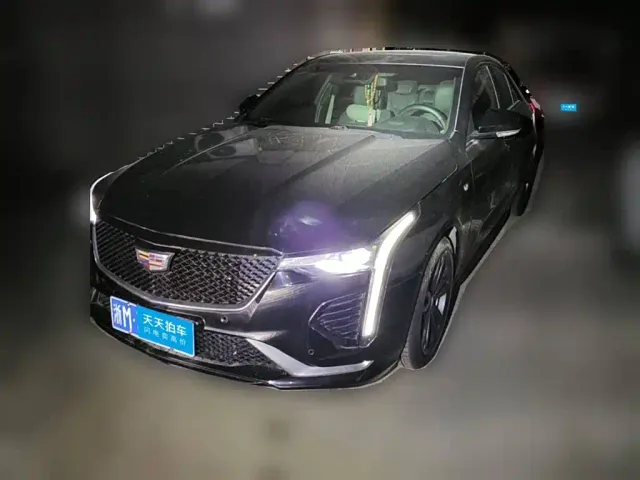 Фотография автомобиля — Cadillac CT4
