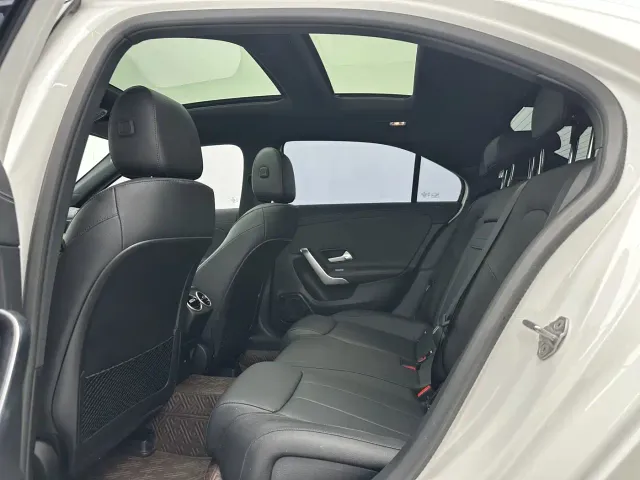 Mercedes-Benz A-Class — Фото автомобиля 6