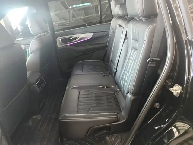 GAC Trumpchi GS8 — Фото автомобиля 16
