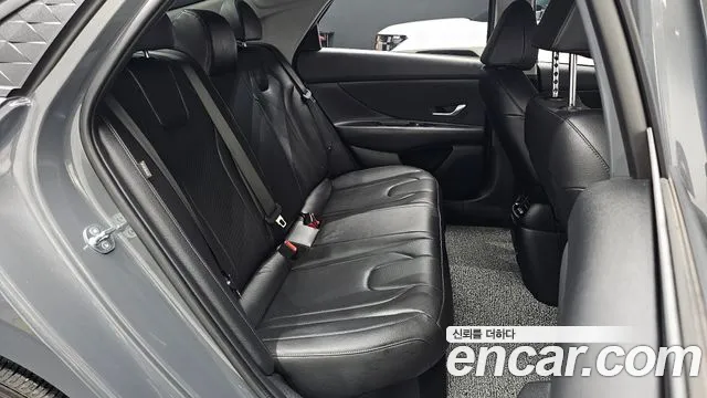 Hyundai AVANTE Modern — Фото автомобиля 11