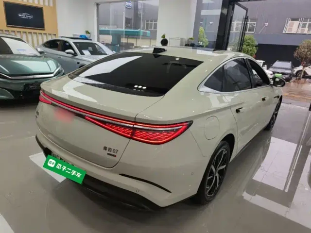 BYD Seal 07 DM-i — Фото автомобиля 6