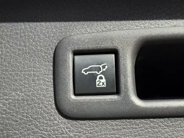 Toyota Sienna — Фото автомобиля 17