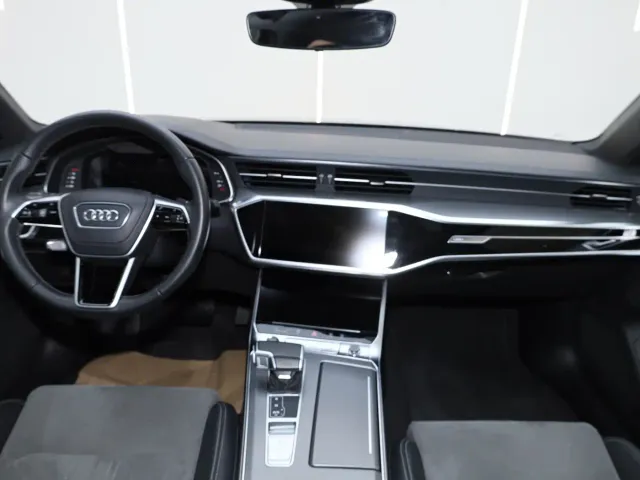 Audi A6L — Фото автомобиля 10