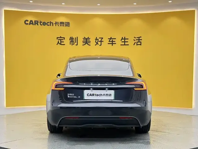 Tesla Model 3 — Фото автомобиля 5