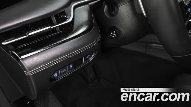 Genesis G90 — Фото автомобиля 29