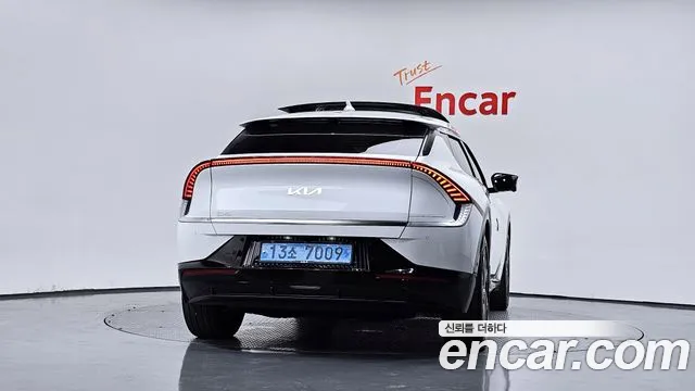 Kia EV6 — Фото автомобиля 4