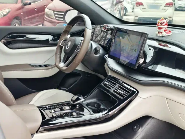 BYD Qin PLUS — Фото автомобиля 13