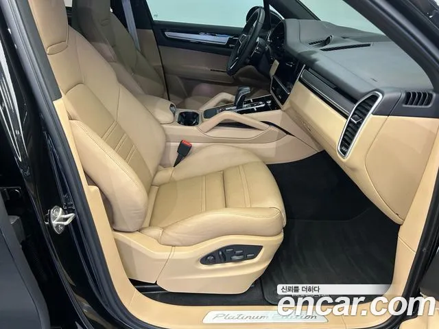Porsche Cayenne — Фото автомобиля 18