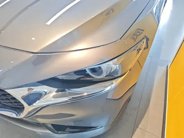 Mazda Axela — Фото автомобиля 23