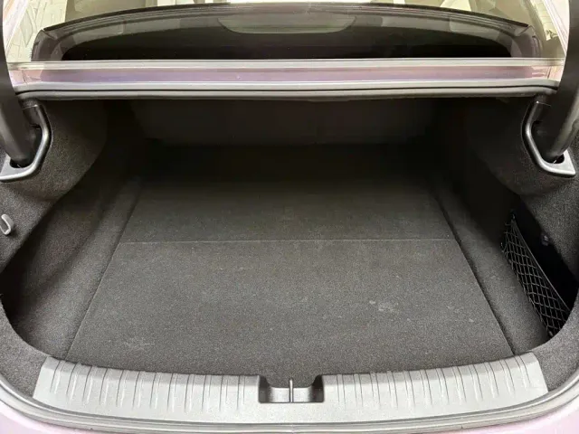 Xiaomi SU7 — Фото автомобиля 8