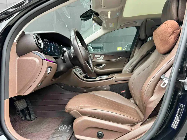 Mercedes-Benz E-Class — Фото автомобиля 5
