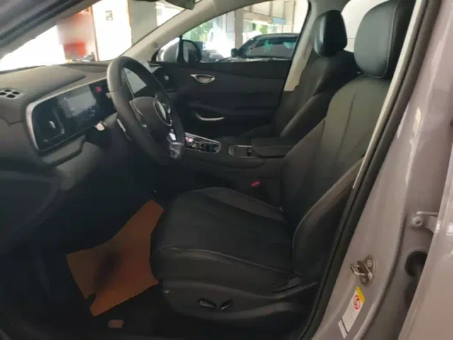 BYD Sealion 05 EV — Фото автомобиля 14