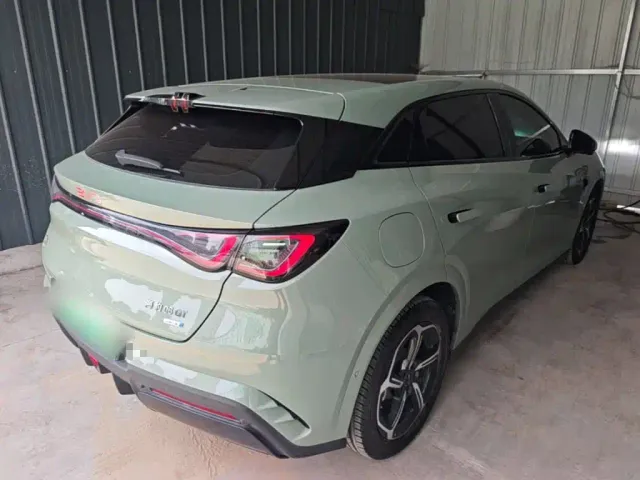 BYD Seal 06 GT — Фото автомобиля 6