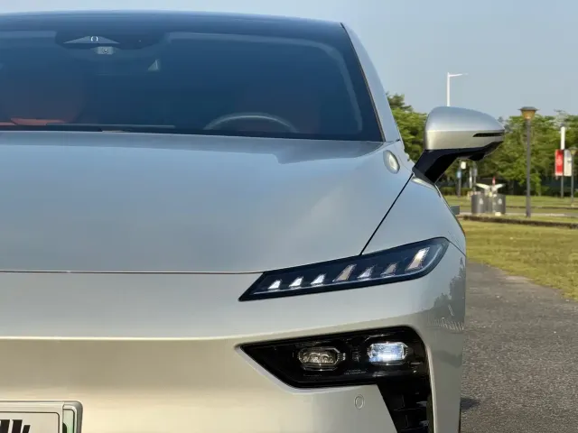 Dongfeng eπ 007 — Фото автомобиля 4