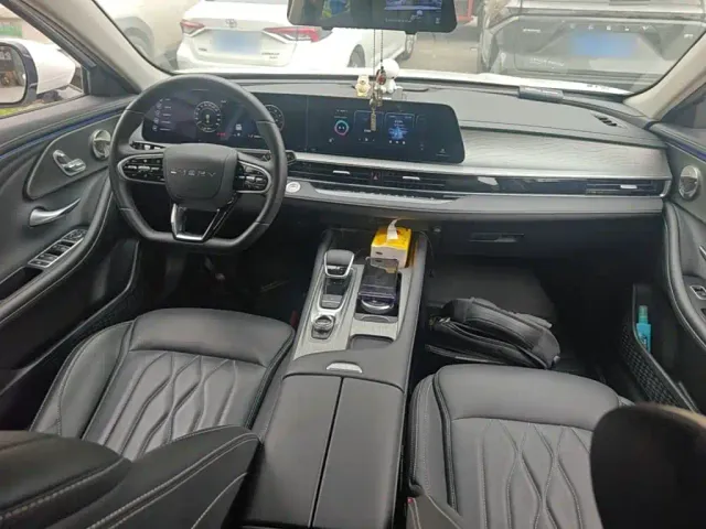 Chery Arrizo 8 — Фото автомобиля 9