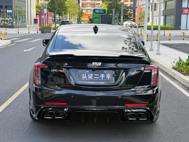 Cadillac CT5 — Фото автомобиля 8