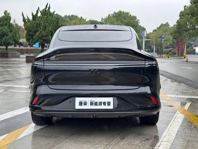 IM Motors LS6 — Фото автомобиля 6