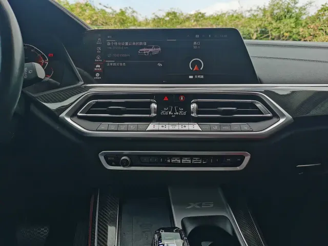 BMW X5 — Фото автомобиля 16