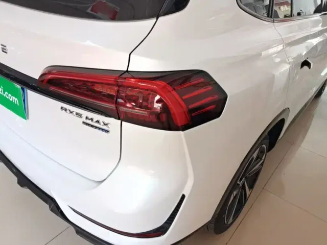 Roewe RX5 Max — Фото автомобиля 23
