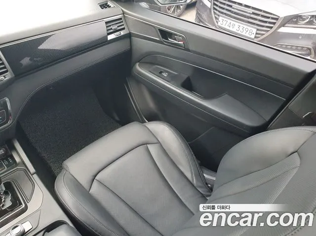 KG_Mobility_Ssangyong Rexton Новый Rexton Sport Khan Дизель 2.2 4WD — Фото автомобиля 13