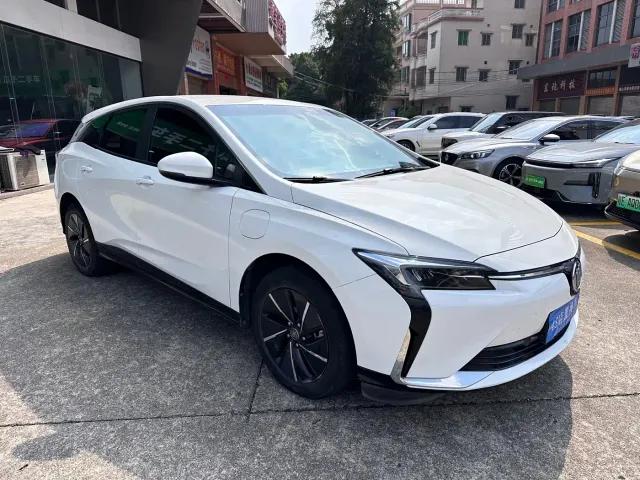 Buick Velite 6 — Фото автомобиля 3