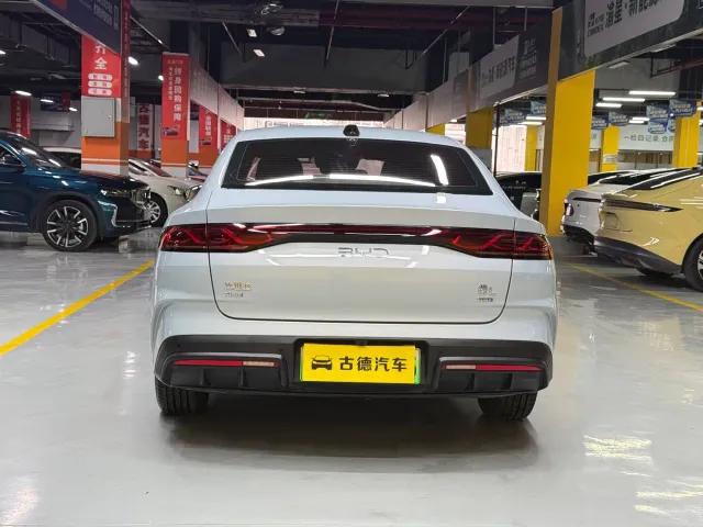 BYD Qin L — Фото автомобиля 6